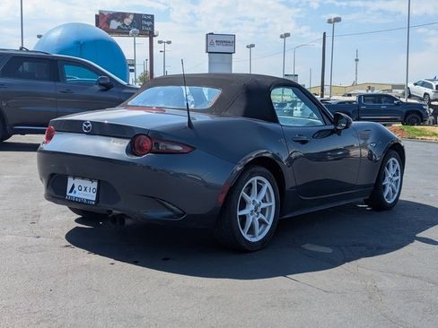 Used 2017 MAZDA MX-5 Miata Sport image 5