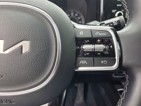 Used 2023 Kia Sorento S w/ Panoramic Sunroof Package AWD/4WD image 23