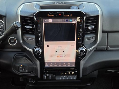 Used 2025 RAM 2500 Big Horn image 14