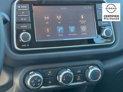 Certified 2025 Nissan Kicks Play S image 22