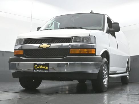 Used 2024 Chevrolet Express 2500 w/ Driver Convenience Package RWD image 42