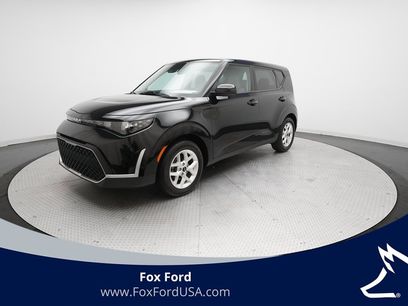 Used 2023 Kia Soul LX w/ LX Technology Package