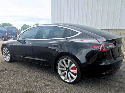 Used 2018 Tesla Model 3 Long Range AWD/4WD image 2