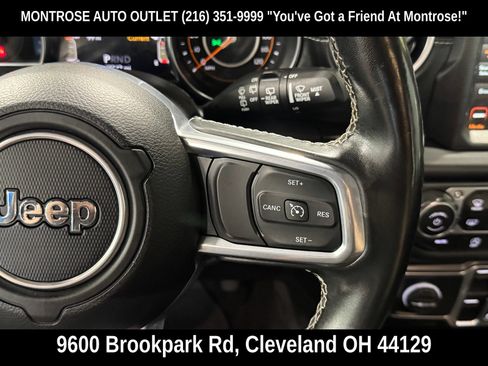 Used 2022 Jeep Wrangler Unlimited Sahara w/ LED Lighting Group AWD/4WD image 22
