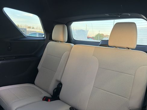 Certified 2023 Chevrolet Traverse LS w/ LPO, Floor Liner Package AWD/4WD image 34