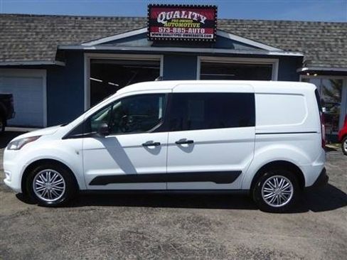 Used 2019 Ford Transit Connect XLT FWD image 2