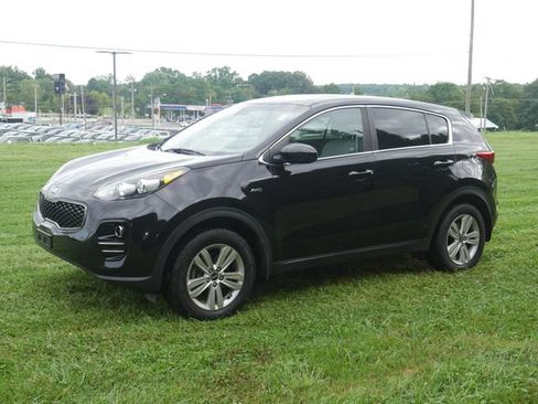 Used 2019 Kia Sportage LX AWD/4WD image 2