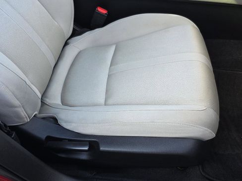 Used 2018 Honda Accord EX image 30