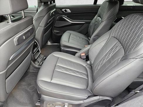 New 2025 BMW X7 M60i image 16