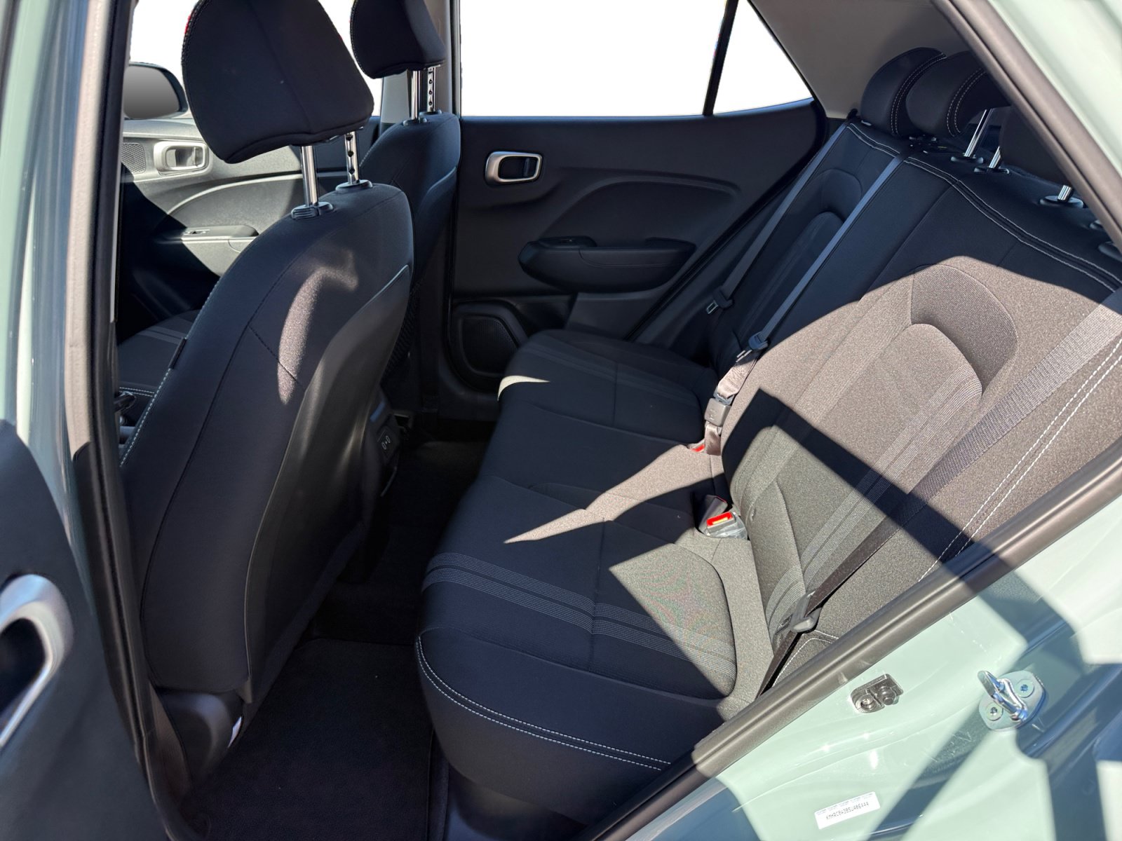 Certified 2025 Hyundai Venue SEL FWD image 16