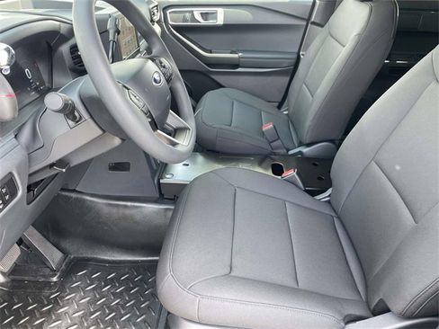 New 2025 Ford Explorer 4WD Police Interceptor image 15