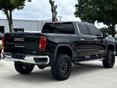 Used 2021 GMC Sierra 1500 SLT AWD/4WD image 4
