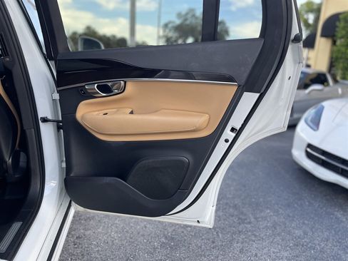 Used 2019 Volvo XC90 T6 Momentum w/ Advanced Package AWD/4WD image 38