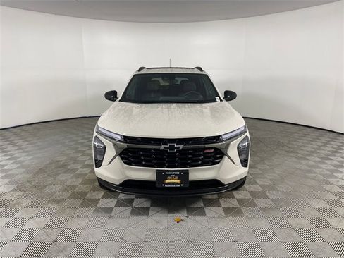 New 2026 Chevrolet Trax RS w/ Sunroof Package image 22