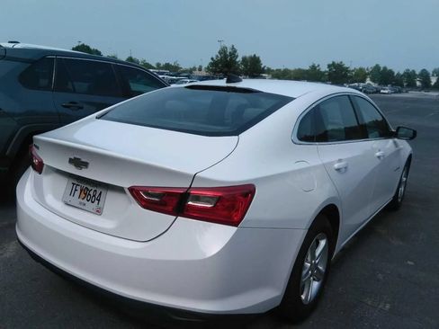Used 2023 Chevrolet Malibu LS FWD image 3