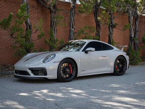 Used 2023 Porsche 911 Carrera GTS RWD image 3