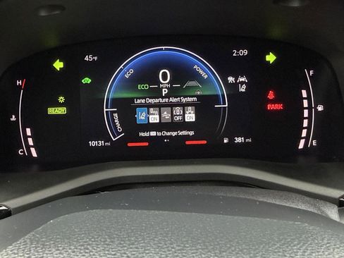 Certified 2025 Toyota Camry LE image 26