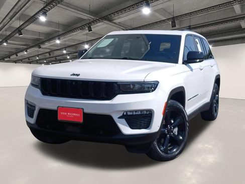 Used 2025 Jeep Grand Cherokee Limited w/ Luxury Tech Group II RWD image 1
