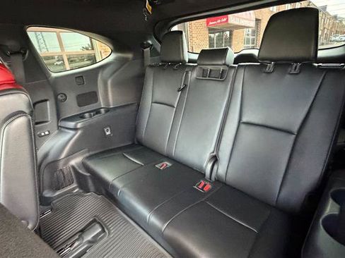 Used 2021 Toyota Highlander XSE FWD image 22