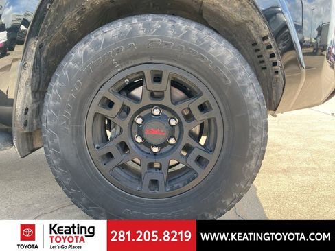 Used 2021 Toyota 4Runner SR5 Premium image 9