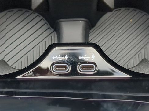 New 2026 BMW i5 eDrive40 w/ Premium Package image 23