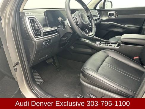 Used 2025 Kia Sorento EX image 11
