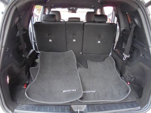 Used 2021 Mercedes-Benz GLB 35 AMG 4MATIC w/ Multimedia Package image 34