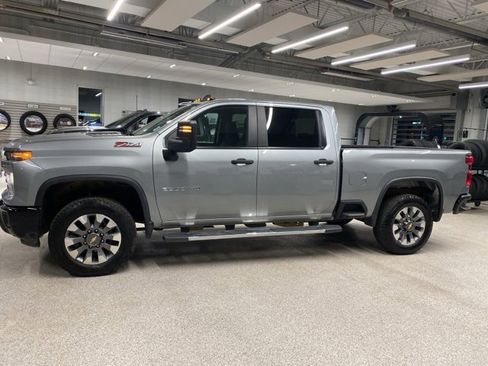 Certified 2024 Chevrolet Silverado 2500 Custom w/ Custom Value Package image 12