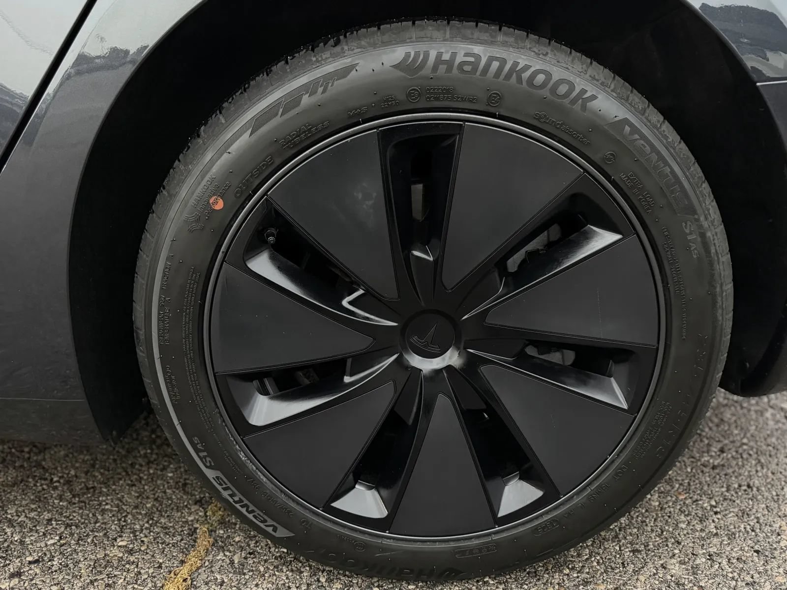 Used 2025 Tesla Model 3 Long Range RWD image 40