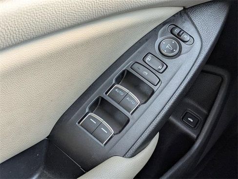 Used 2019 Honda Accord LX image 24