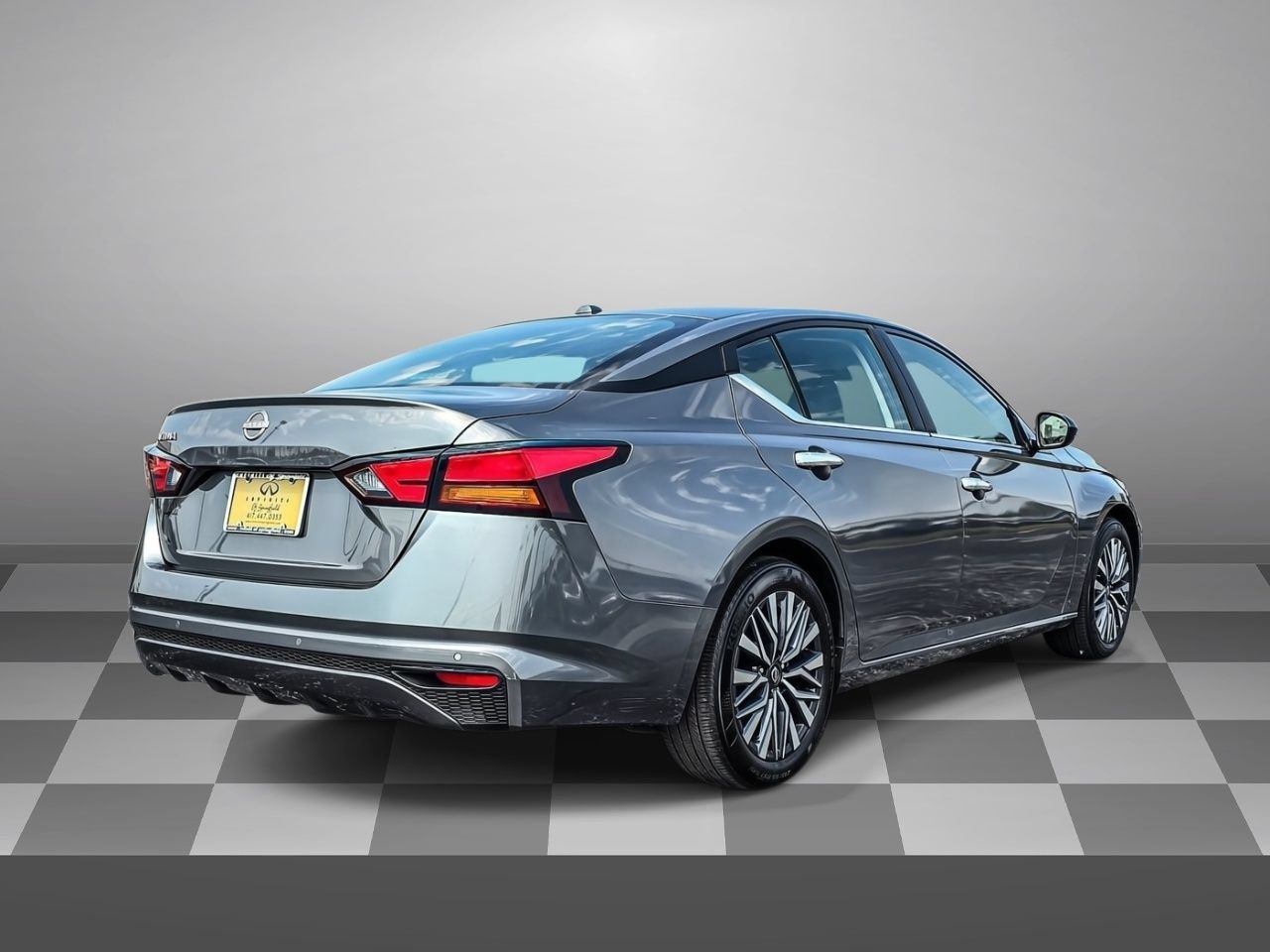 Used 2025 Nissan Altima 2.5 SV FWD image 6
