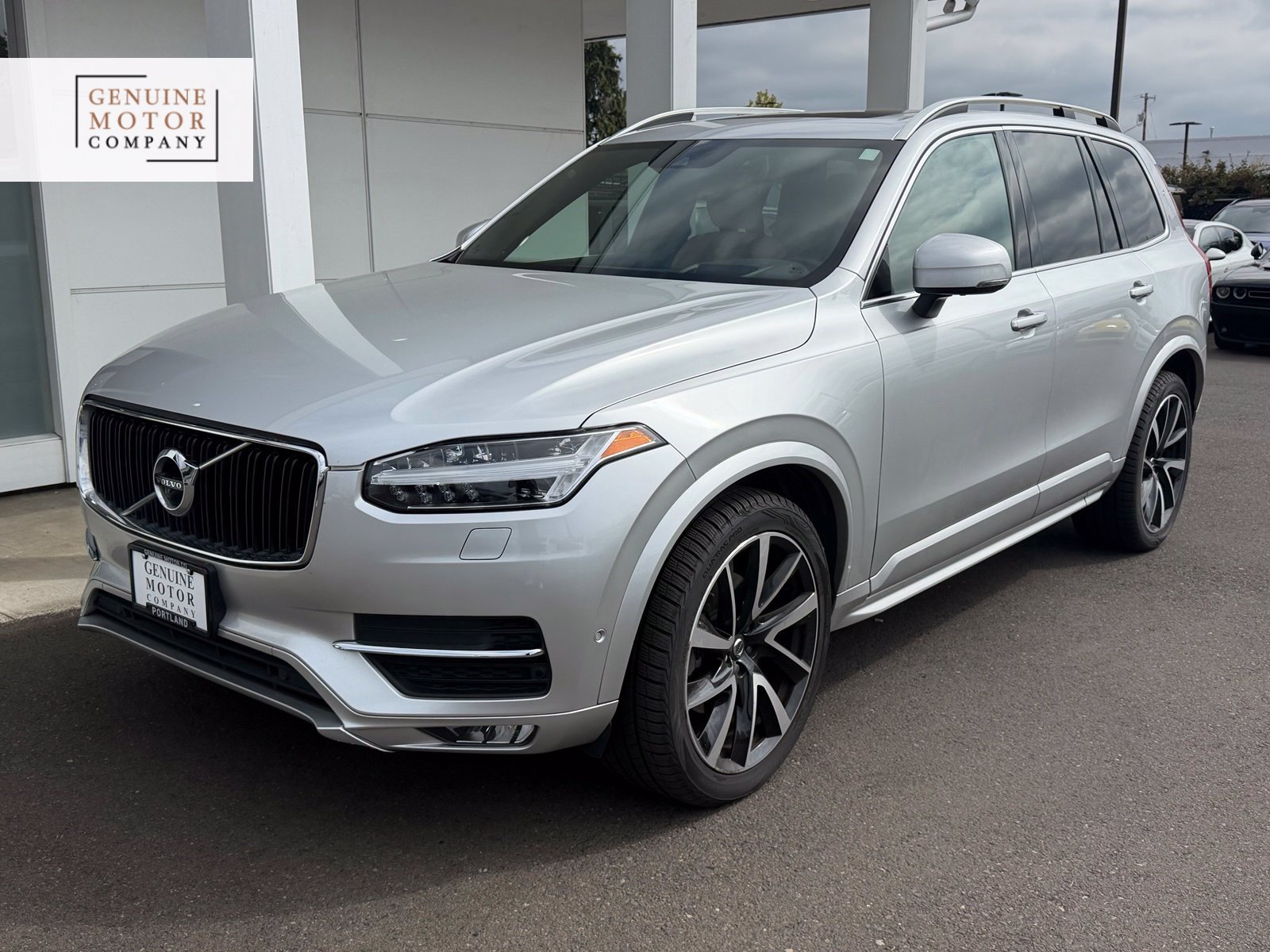 Used 2019 Volvo XC90 T6 Momentum w/ Advanced Package AWD/4WD image 1
