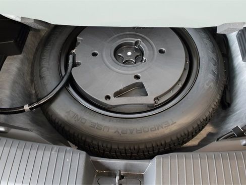 Used 2023 Nissan Rogue SL w/ SL Premium Package image 28