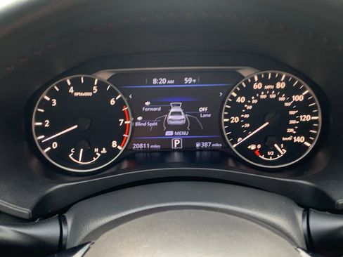Used 2024 Nissan Altima 2.5 SR w/ SR Premium Package FWD image 11