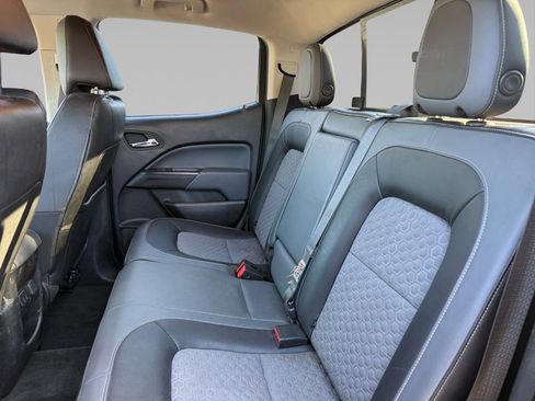 Used 2018 Chevrolet Colorado Z71 image 9