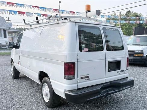 Used 2012 Ford E-150 and Econoline 150 w/ Commercial Cargo Van Pkg RWD image 3