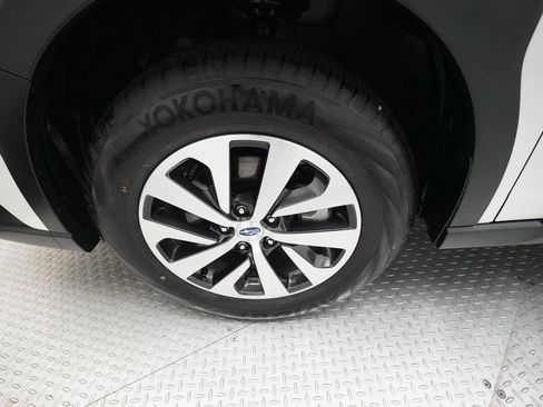 Certified 2025 Subaru Outback Premium w/ Popular Package #1A image 27