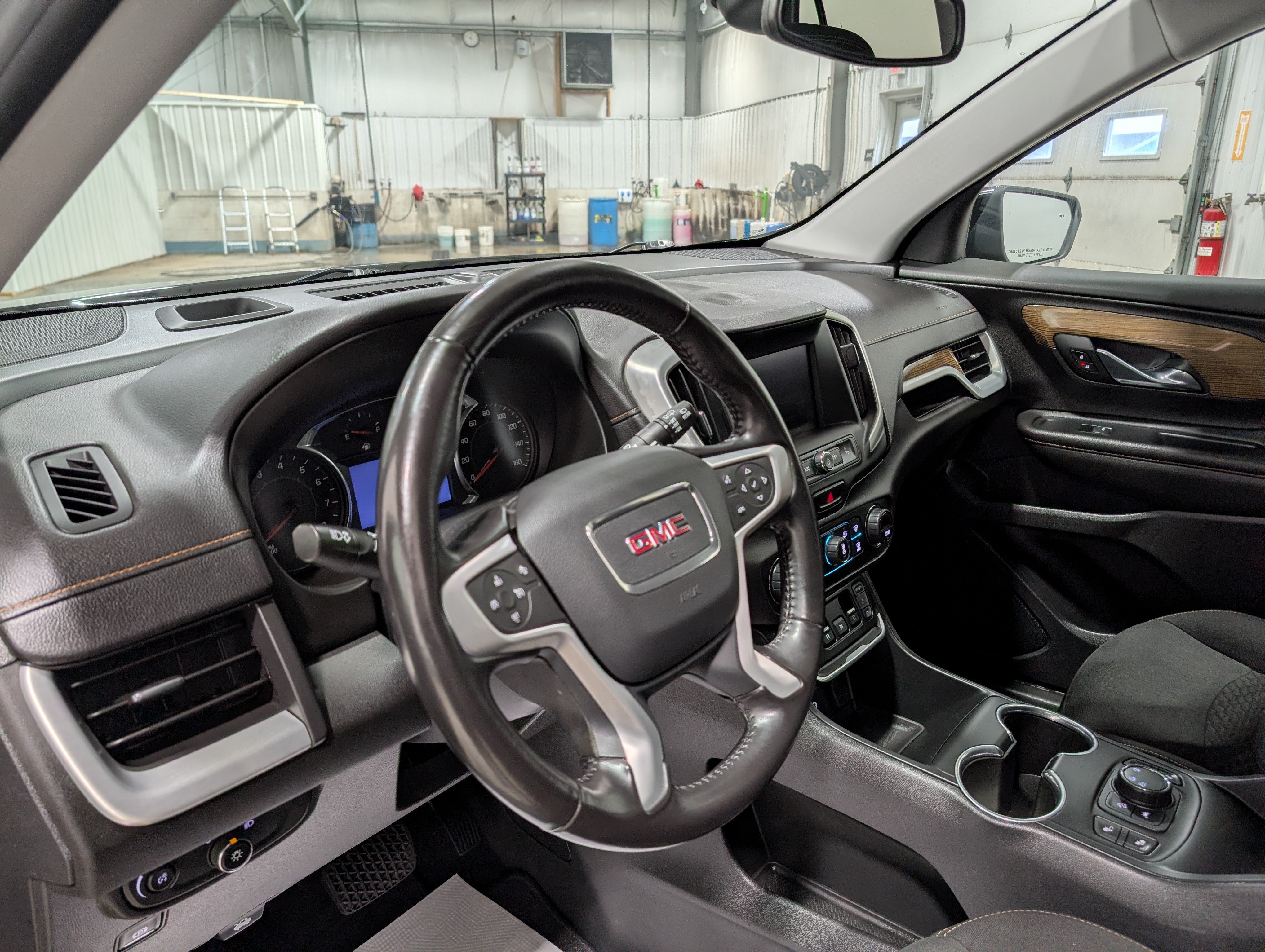 Used 2020 GMC Terrain SLE w/ Driver Convenience Package AWD/4WD image 14