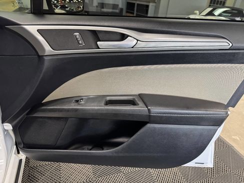 Used 2019 Ford Fusion S image 54