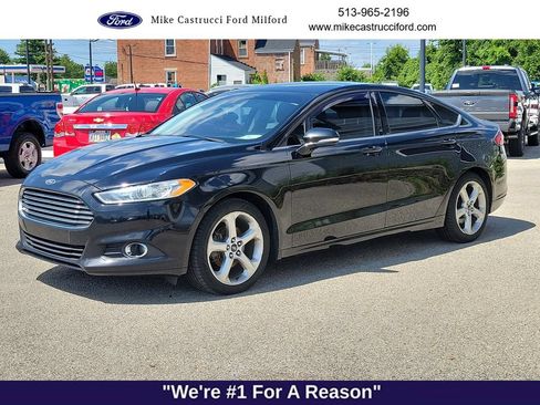 Used 2016 Ford Fusion SE w/ Equipment Group 201A FWD image 1