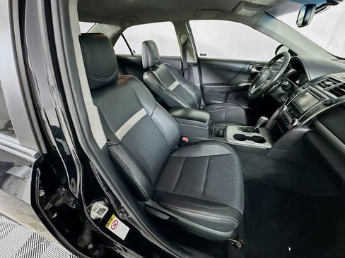 Used 2013 Toyota Camry SE image 27