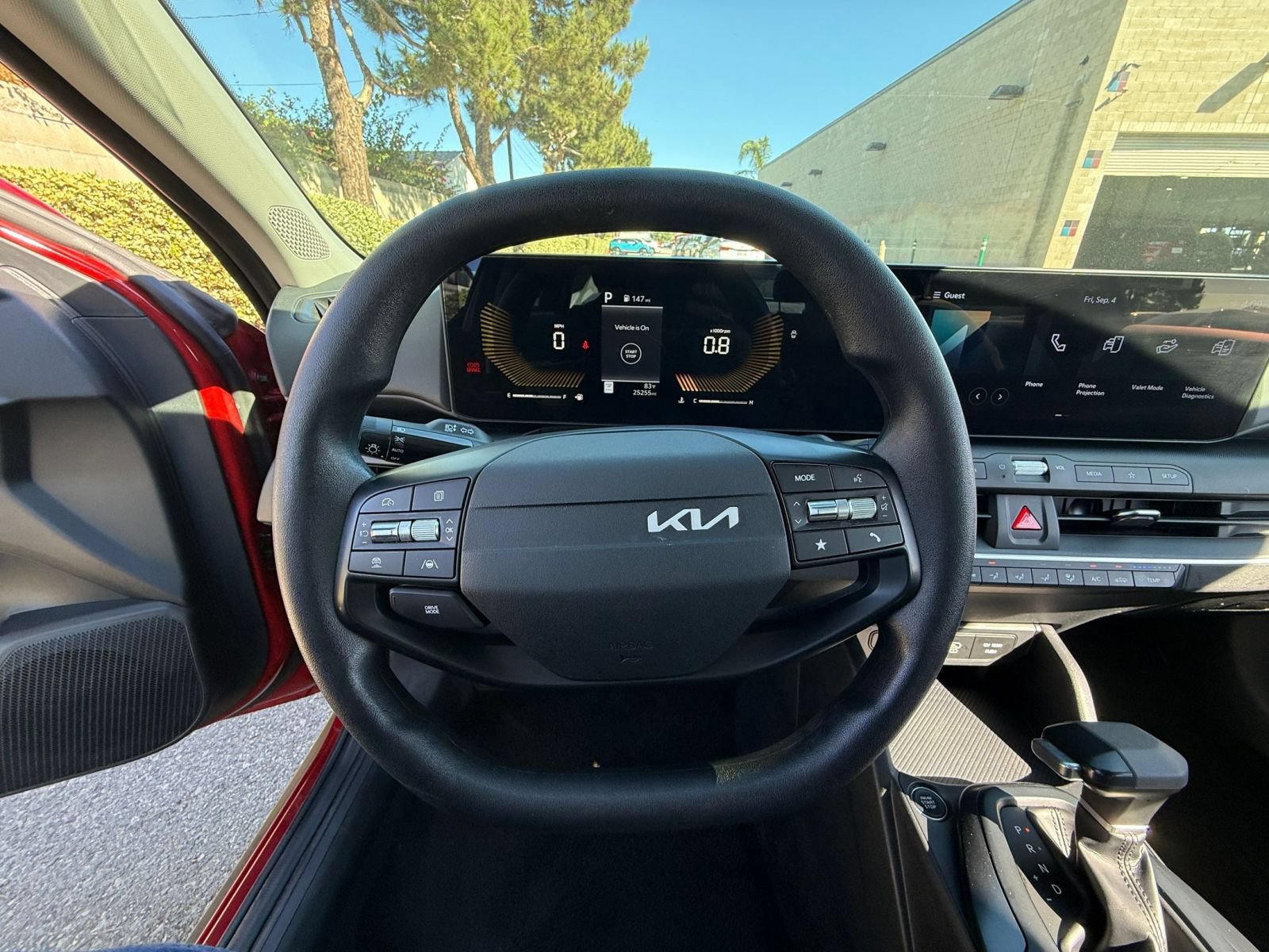 Used 2025 Kia K4 FWD image 25