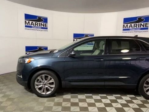 Used 2024 Ford Edge Titanium AWD/4WD image 7