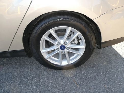 Used 2018 Ford Focus SE image 31