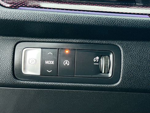 Used 2026 Chevrolet Traverse RS FWD image 37