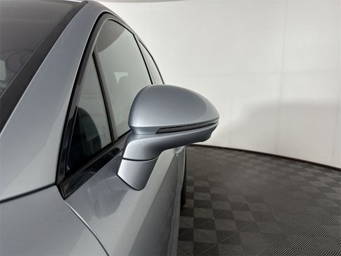 New 2025 Porsche Cayenne GTS image 12