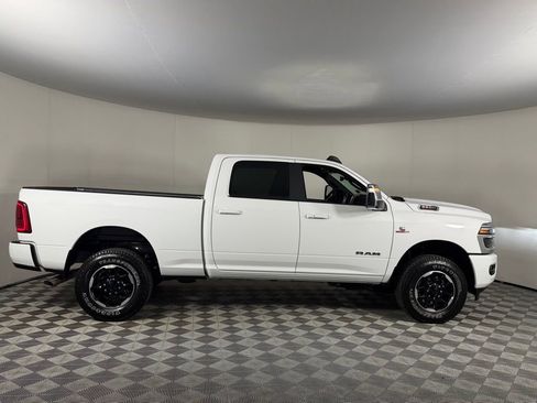 Used 2026 RAM 2500 Laramie AWD/4WD image 5