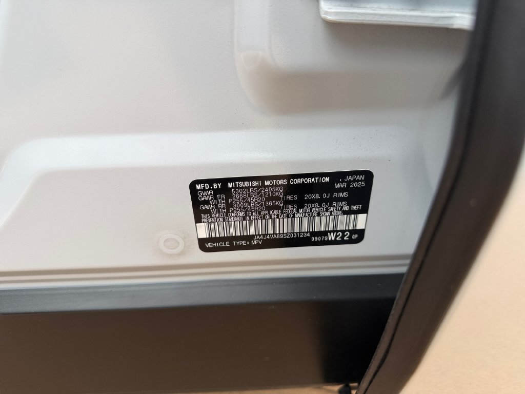 Used 2025 Mitsubishi Outlander SE AWD/4WD image 31