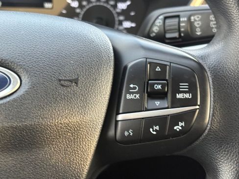 Used 2022 Ford Escape SE FWD image 10
