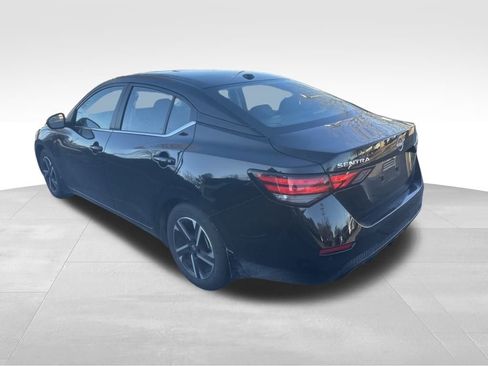 Used 2024 Nissan Sentra SV image 15